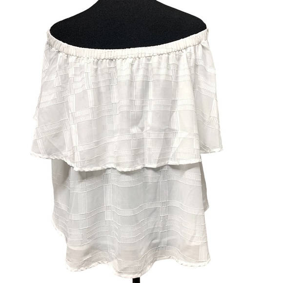 𝅺FINDERS OFF THE SHOULDER SPLIT SLEEVE CROPPED TOP - Picture 2 of 10